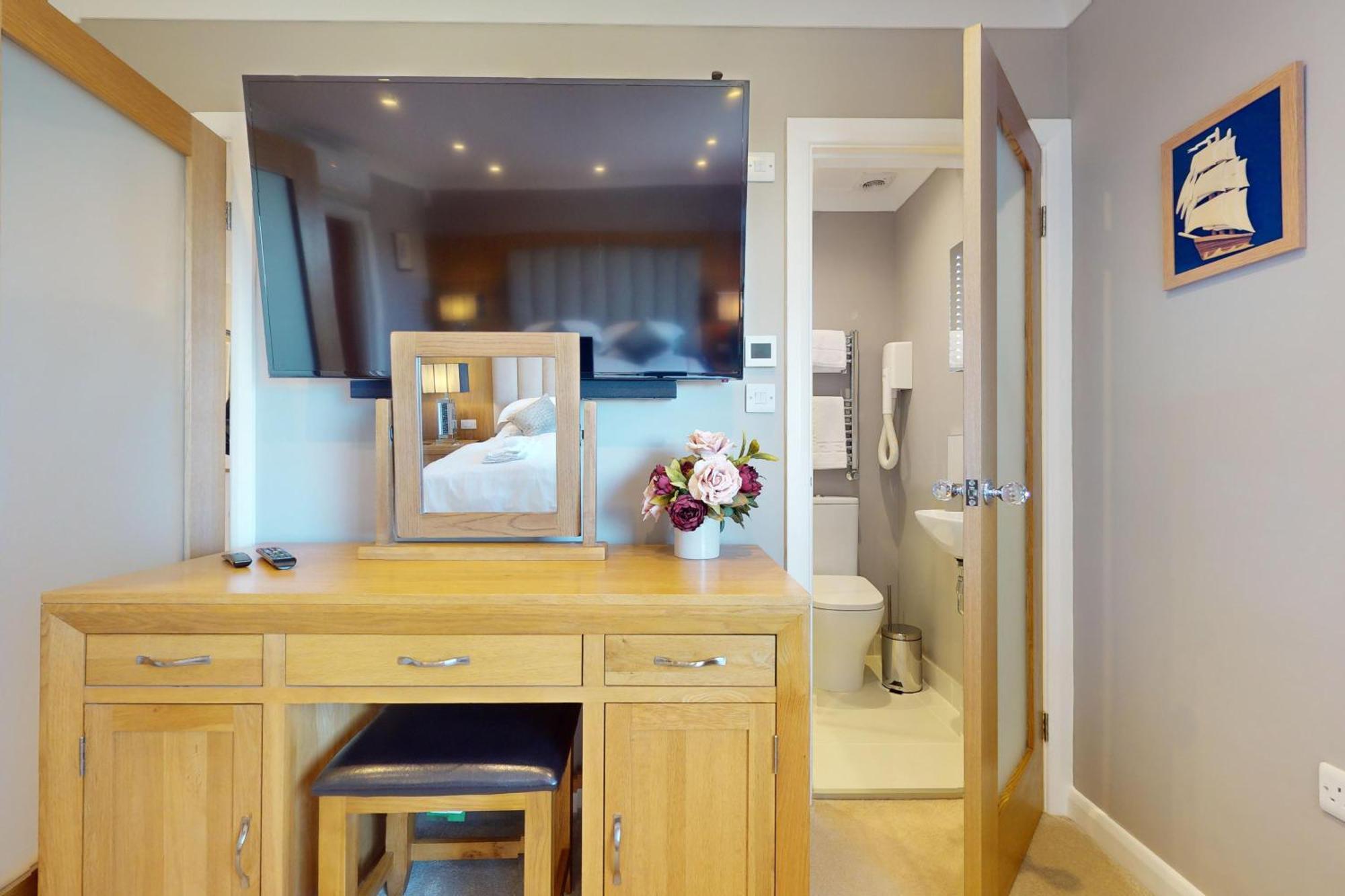 Blue Cedars Minehead Villa ภายนอก รูปภาพ